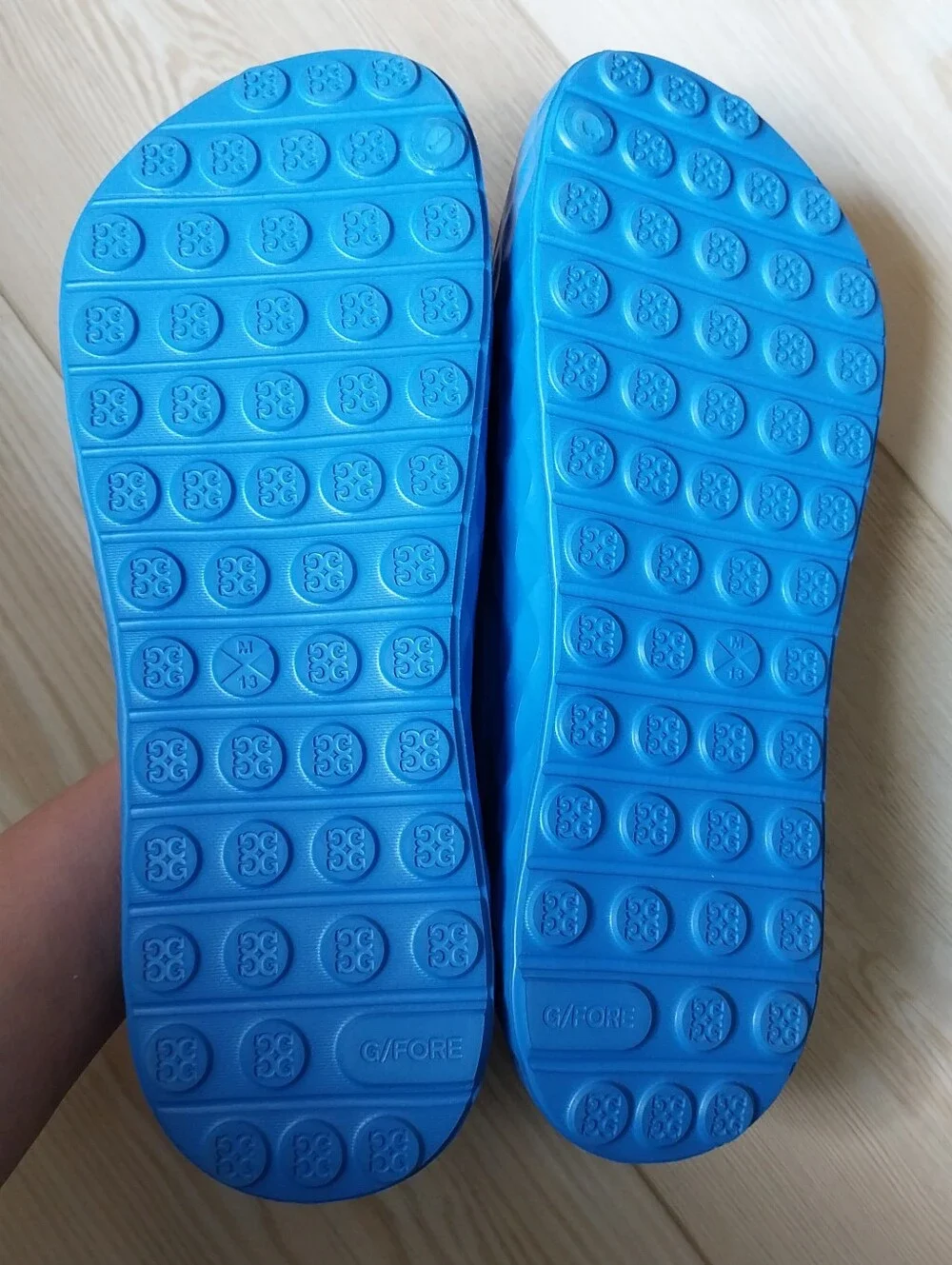 NWOB G/FORE Slide Sandals